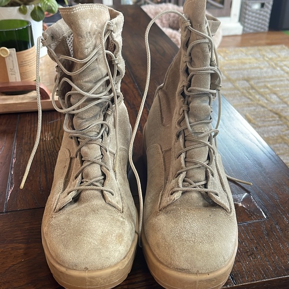 Wellco Suede Army Boots - Picture 3 of 3